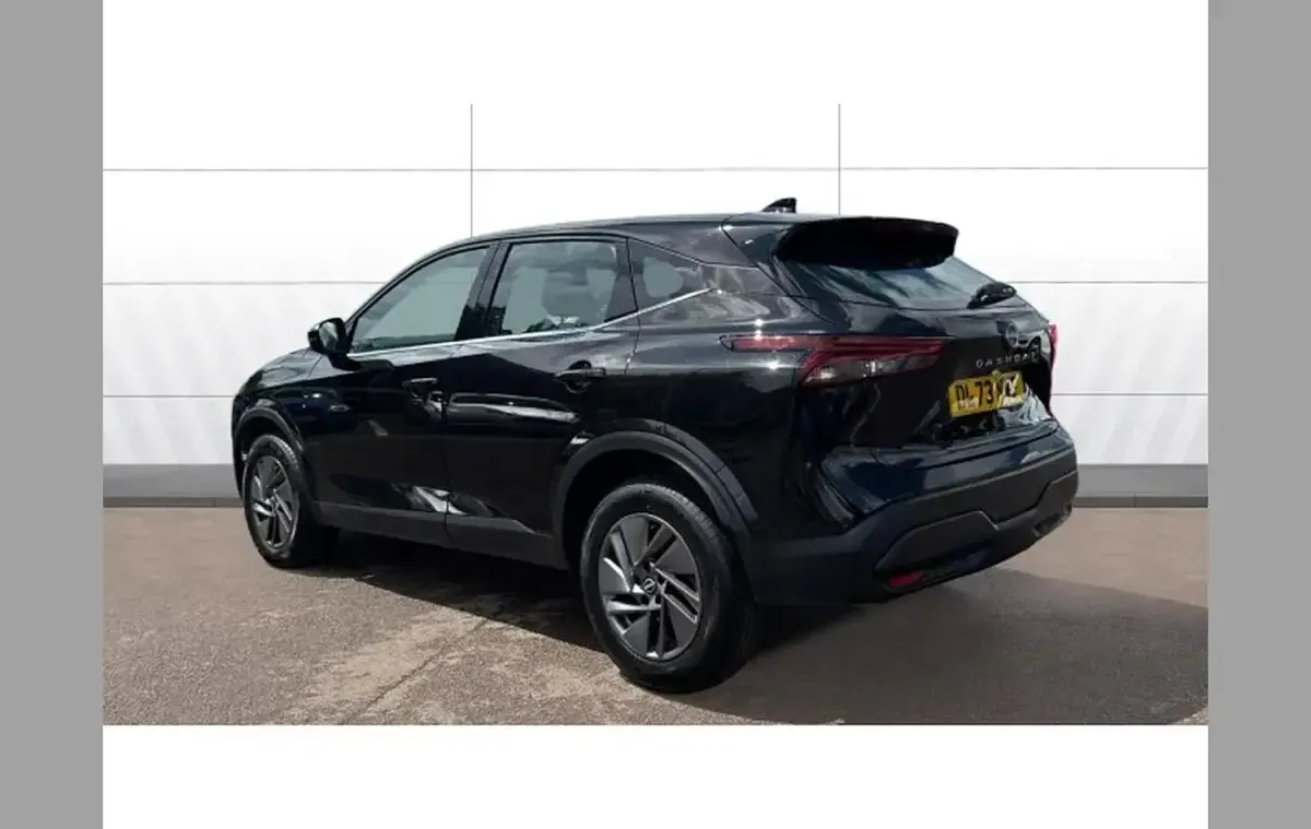 Used Nissan Qashqai Acenta Premium 155 HP (114 kW) 2023 Black SUV