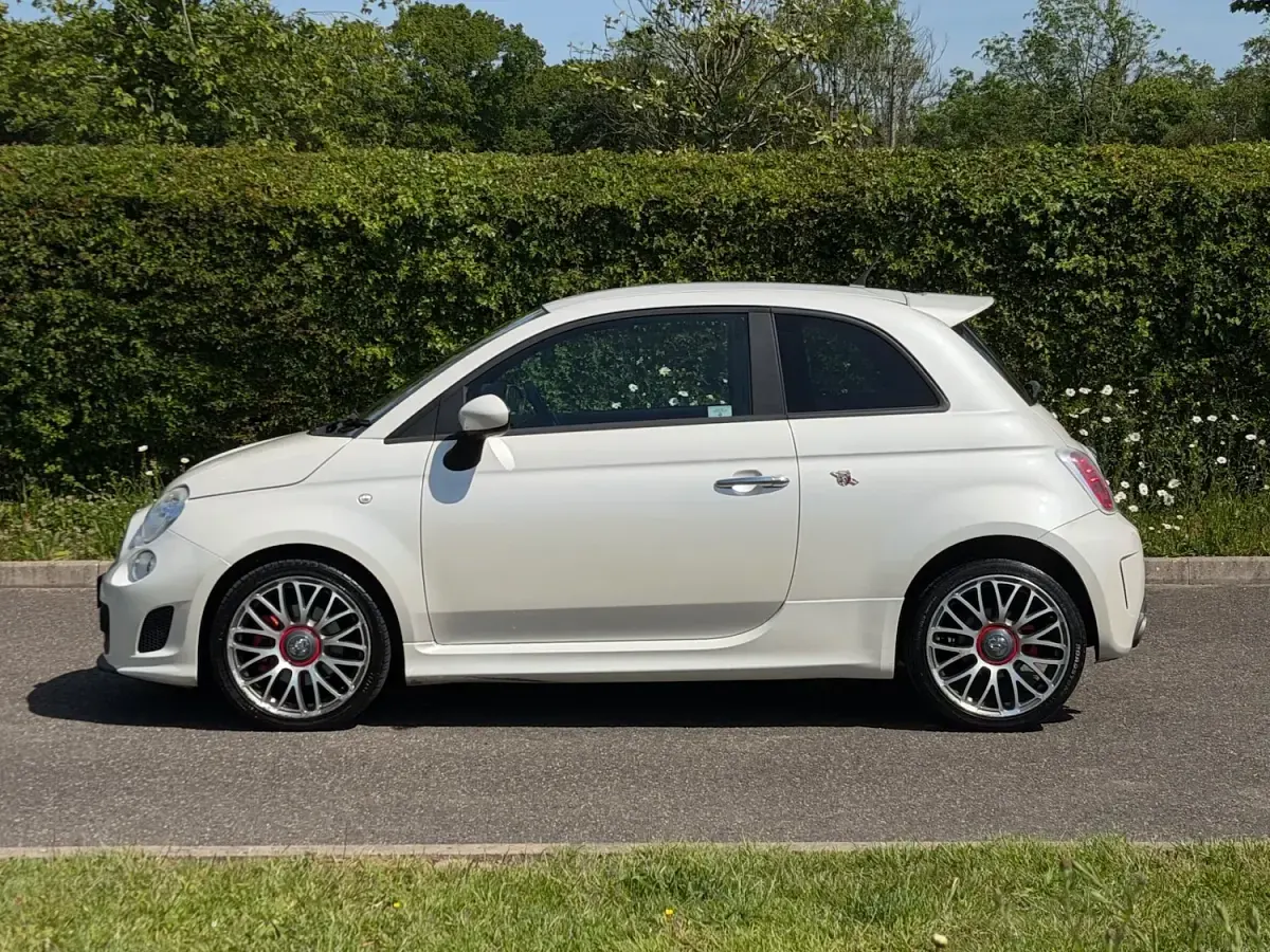 Used Abarth 500 135 HP (99 kW) 2010 White Hatchback