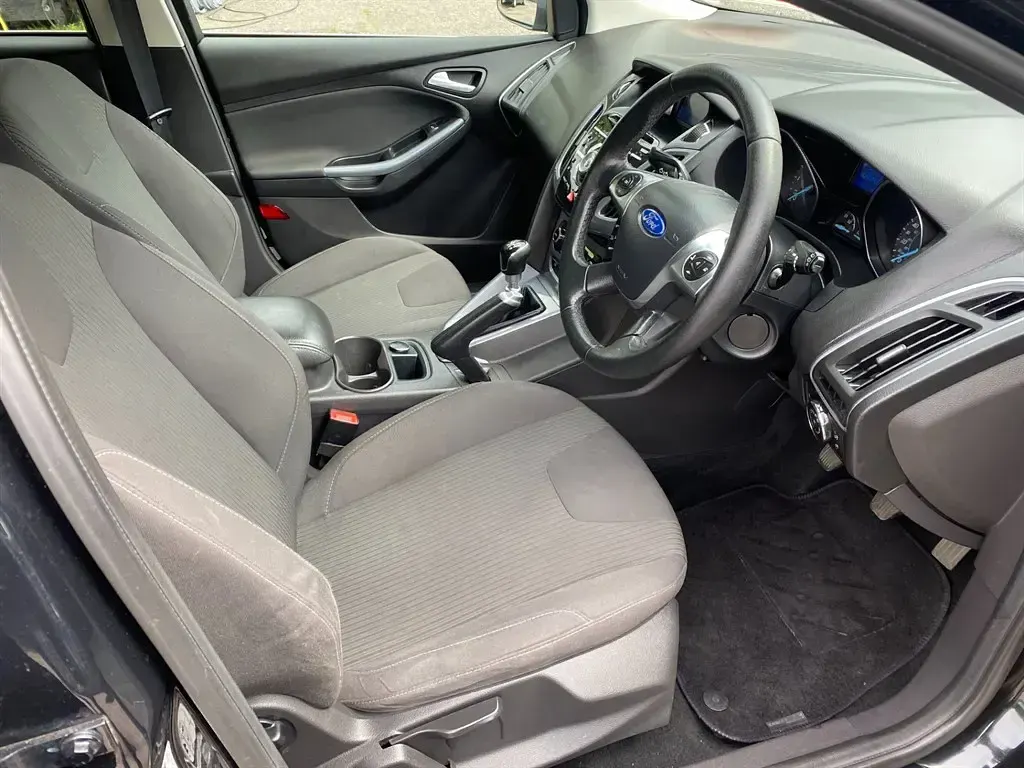Used Ford Focus Titanium 115 HP (84 kW) 2013 Black Hatchback