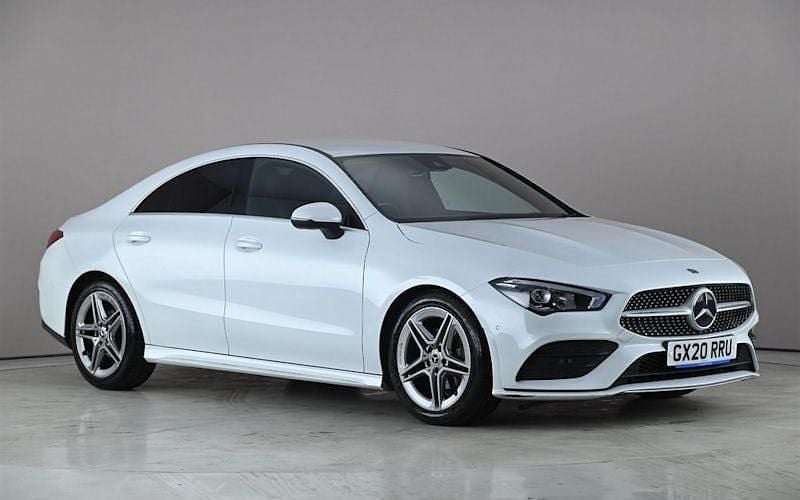 Usado Mercedes CLA180 AMG line 136 CV (100 kW) 2022 Berlina