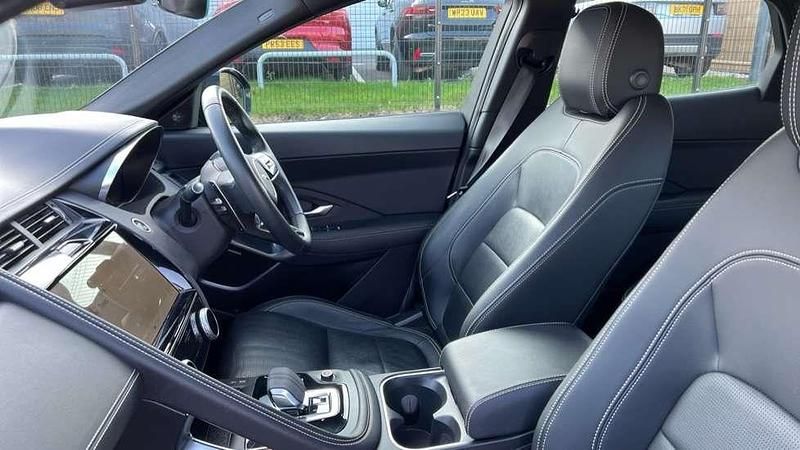 Usado Jaguar E-Pace R-Dynamic 204 HP (150 kW) 2023 Azul SUV