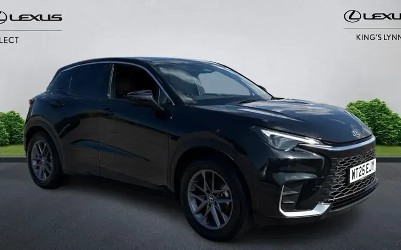 Used Lexus LBX 136 HP (100 kW) 2025 SUV