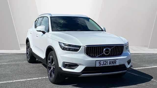 Used Volvo XC40 Inscription 163 HP (119 kW) 2021 White SUV