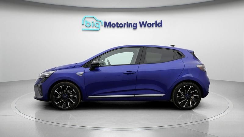 Used Renault Clio V Esprit Alpine 143 HP (105 kW) 2024 Blue Hatchback