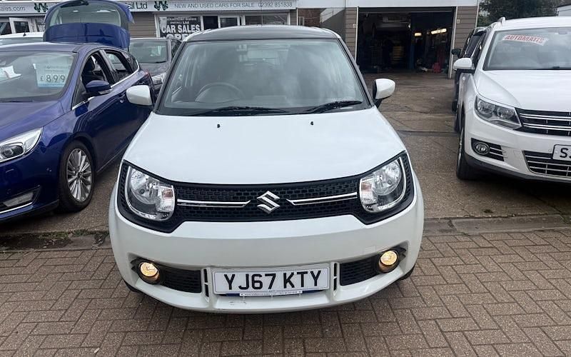 Used Suzuki Ignis SZ3 90 HP (66 kW) 2018 White/black SUV