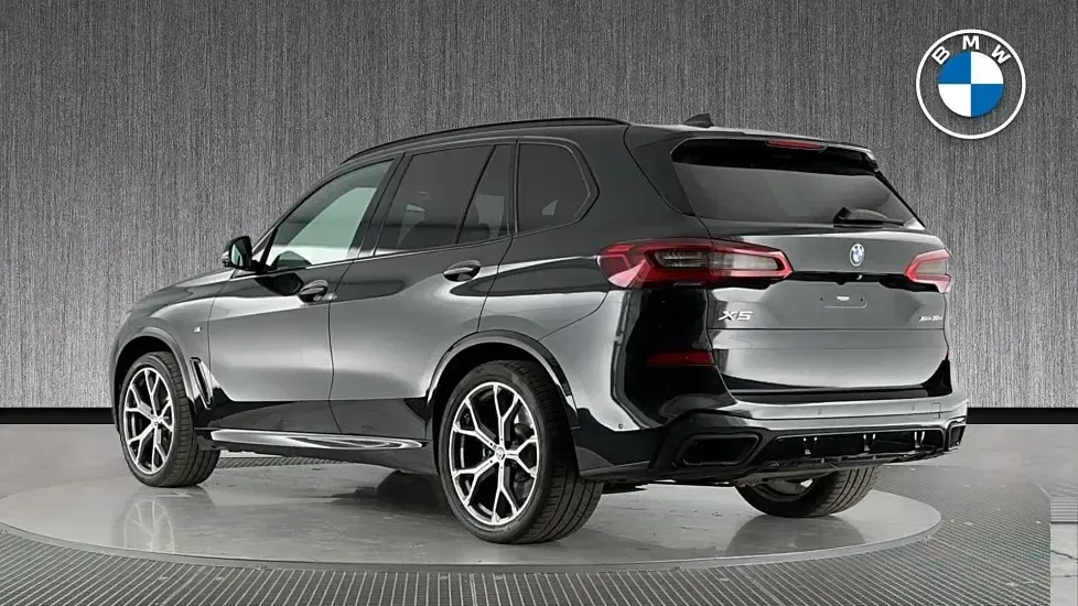 Used BMW X5 M Sport 261 HP (191 kW) 2019 Black SUV