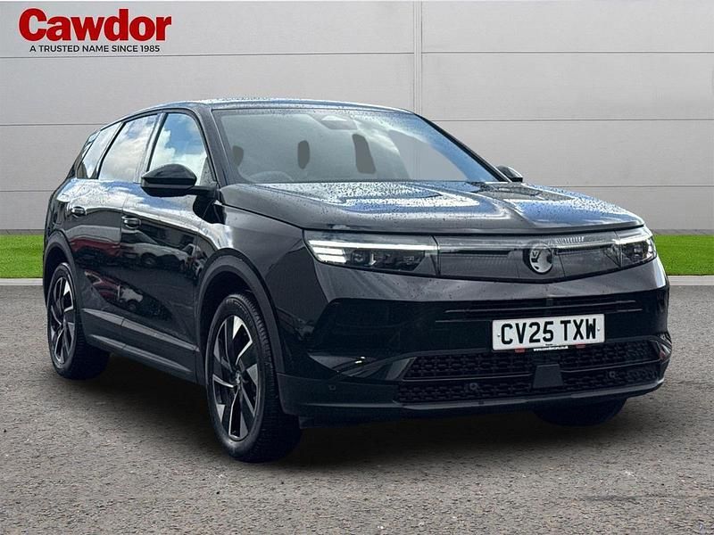 Black Used 2025 Vauxhall Grandland X GSe SUV | £29,995 (Fair price) - Image 1/4