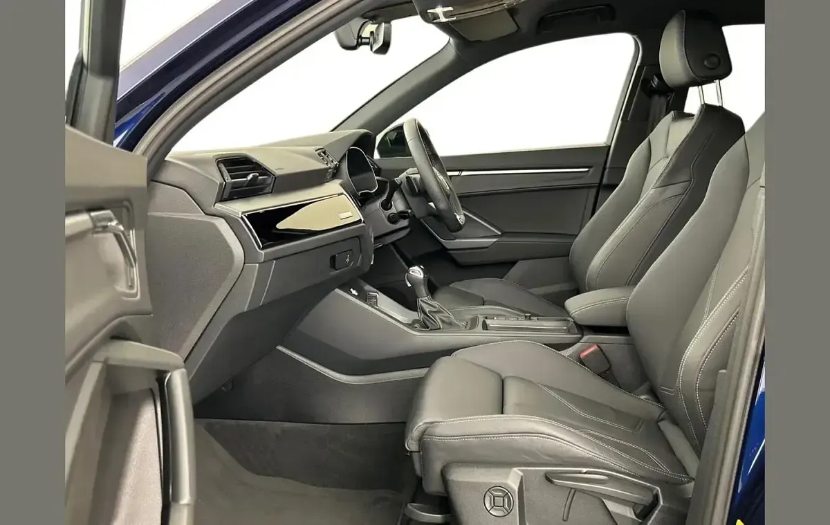 Used Audi Q3 Black Edition 150 HP (110 kW) 2025 Blue SUV