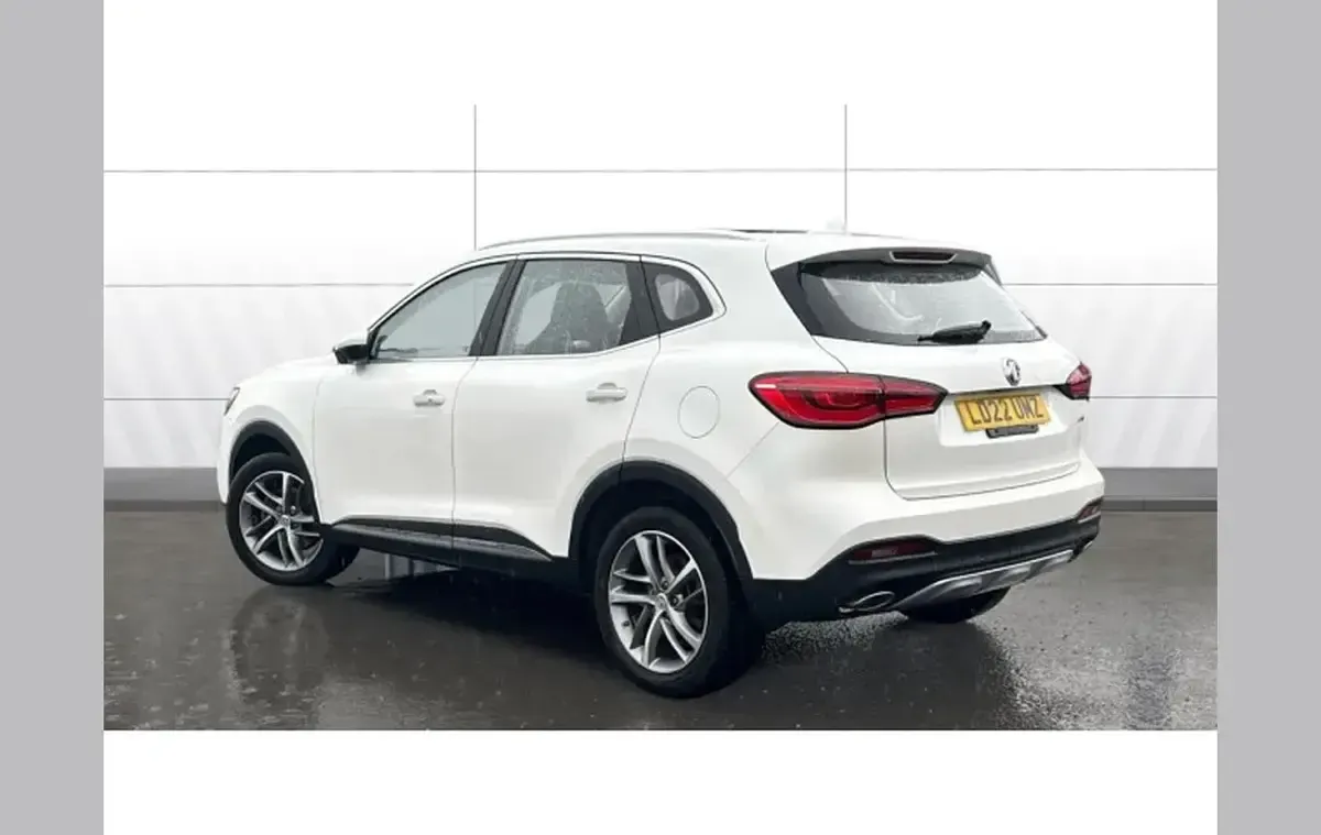 Used MG HS Exclusive 162 HP (119 kW) 2022 White SUV