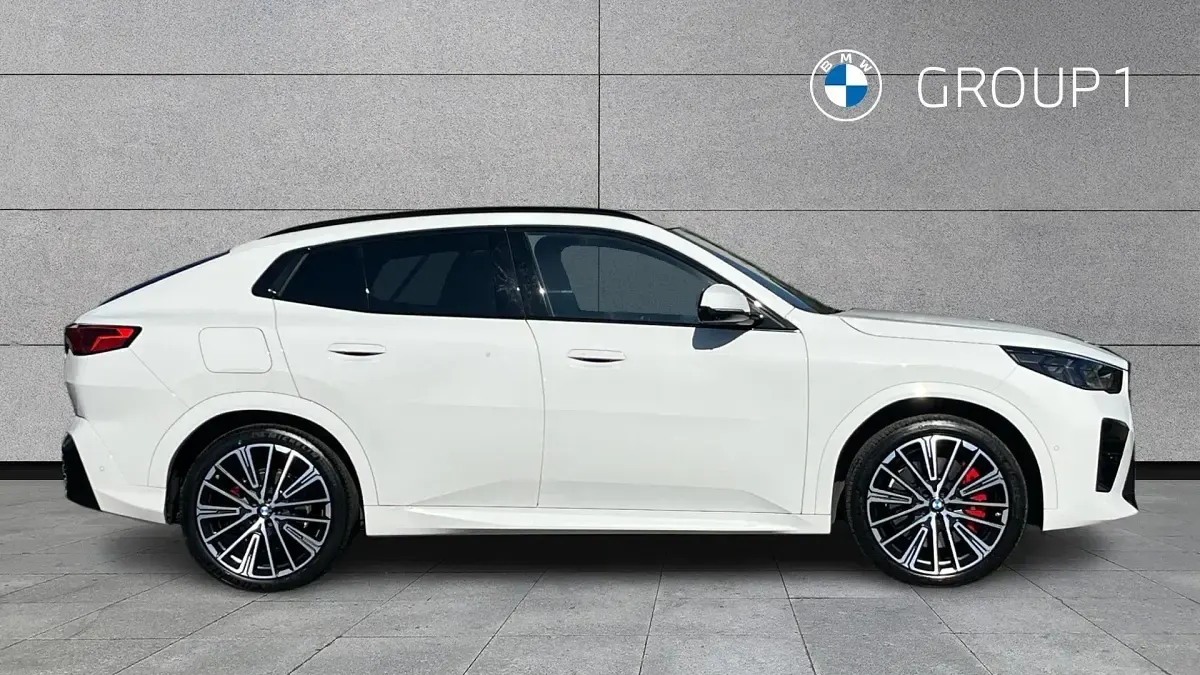 Used BMW iX2 M Sport 147 kW (201 HP) 2025 White SUV