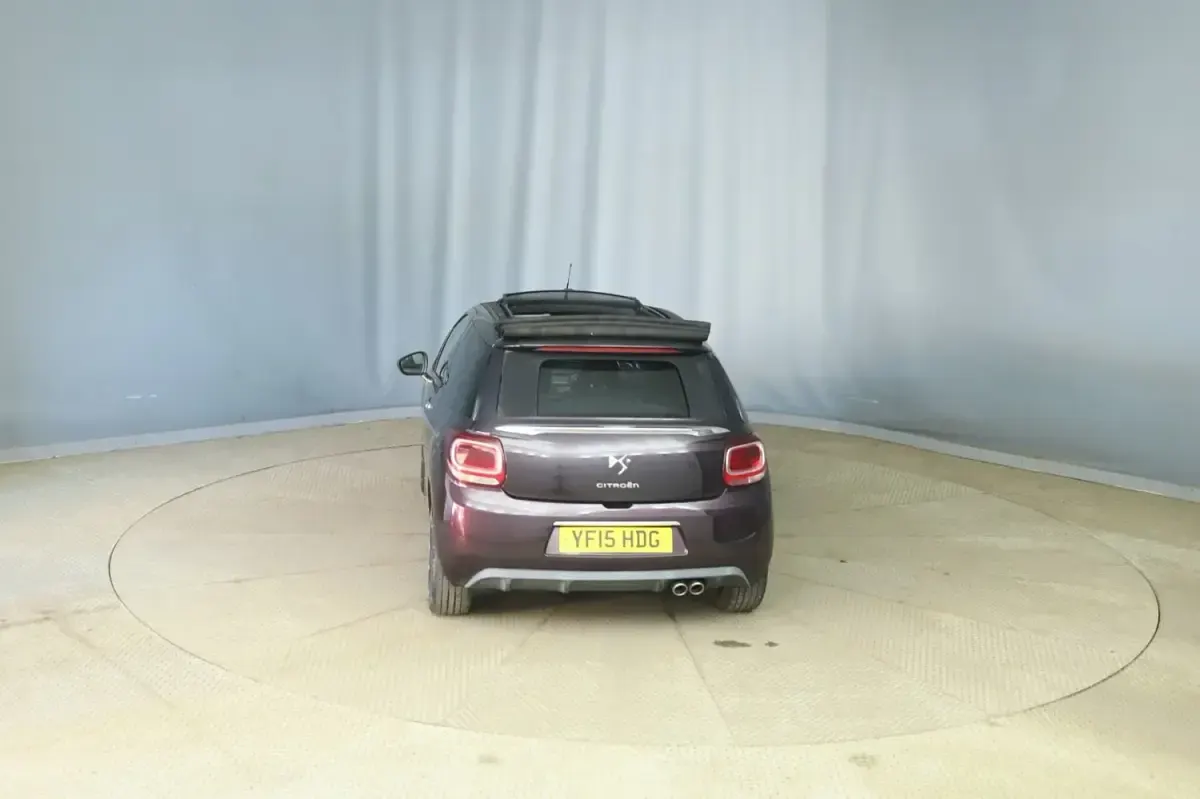 Begagnad Citroën DS3 Cabriolet 2015 Lila Cab