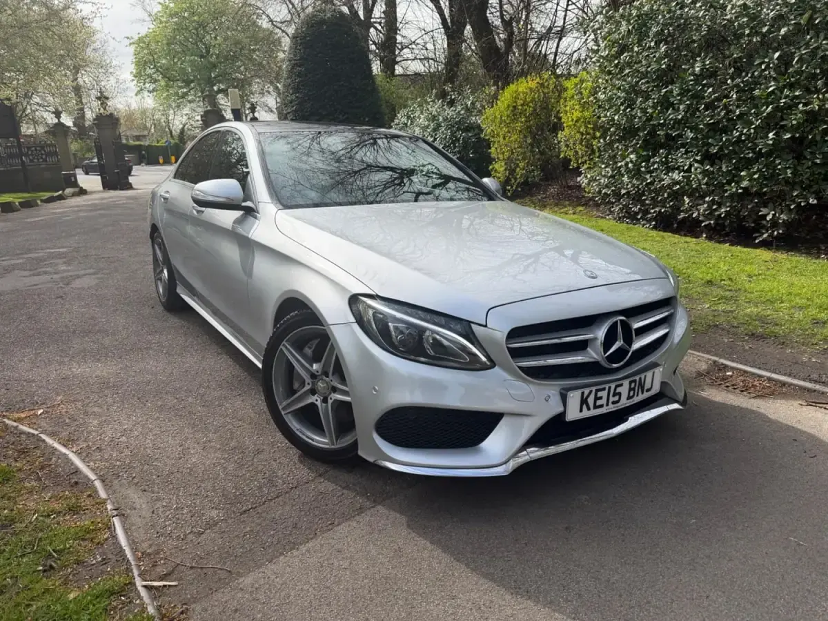 Second-hand Mercedes C250 AMG line 204 CP (150 kW) 2015 Argintiu Berlinǎ