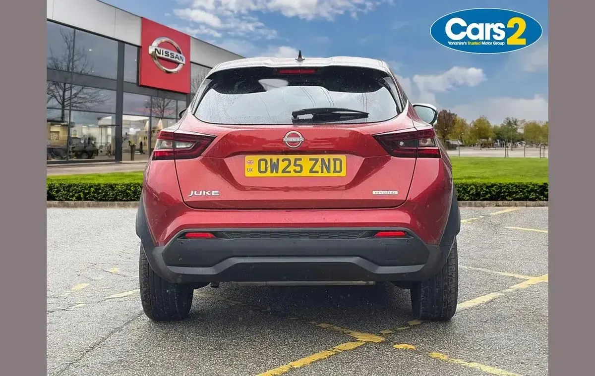 Used Nissan Juke Tekna 143 HP (105 kW) 2025 Red SUV