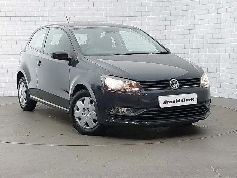 Usado VW Polo S 60 HP (44 kW) 2016 Cinzento Citadino