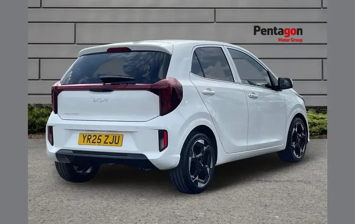 Used Kia Picanto 61 HP (44 kW) 2025 White Hatchback