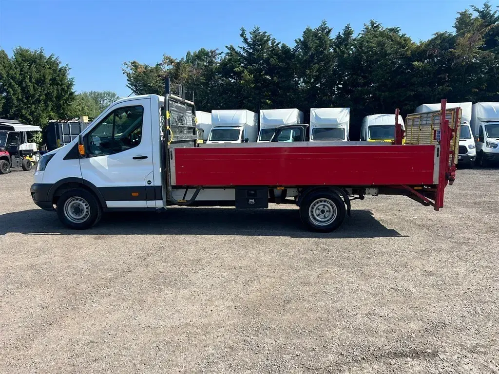 Used Ford Transit 130 HP (95 kW) 2017 White Cabriolet