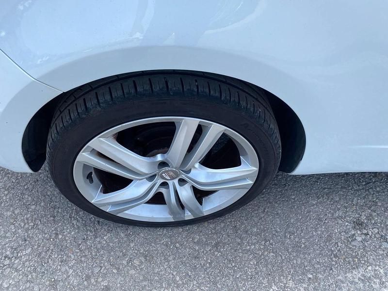 Used Seat Ibiza CUPRA 2013 White Hatchback