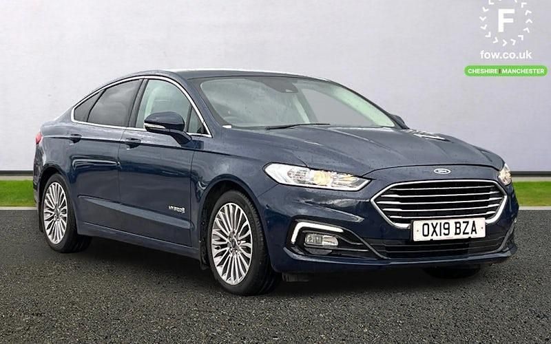 Usado Ford Mondeo Titanium 188 HP (138 kW) 2021 Sedan