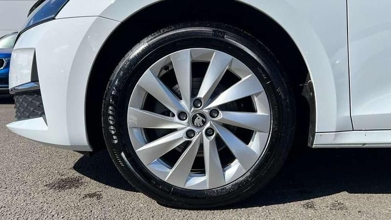 Used Skoda Octavia SE L 150 HP (110 kW) 2025 White Estate