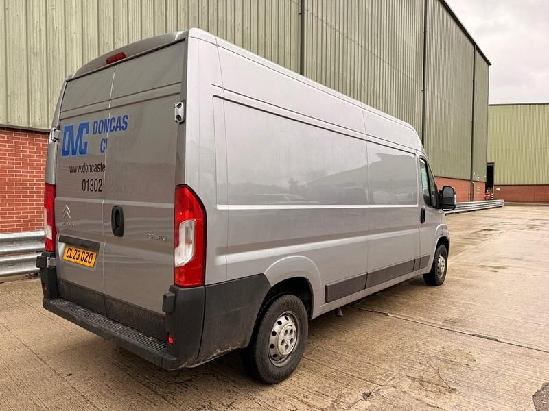 Used Citroën Relay 140 HP (102 kW) 2023 Grey Van