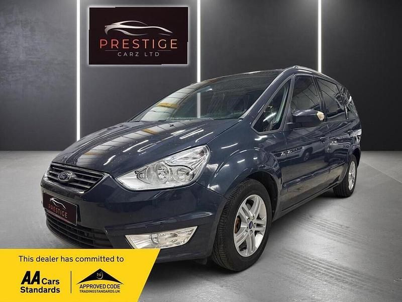 Usado Ford Galaxy Zetec 2012 Cinzento Monovolume