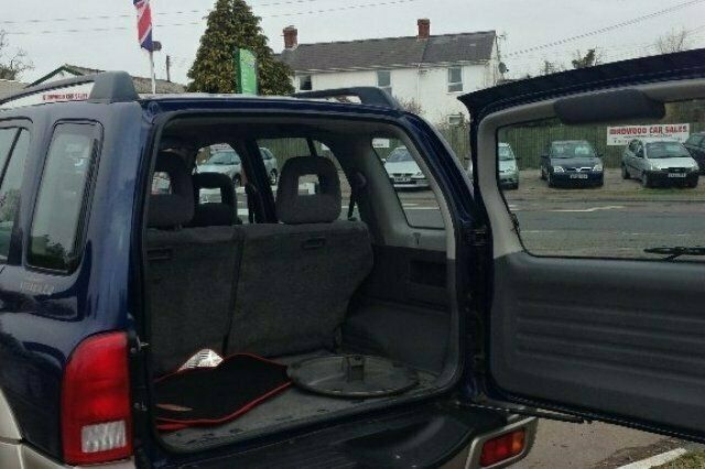Usado Suzuki Grand Vitara 126 HP (92 kW) 2003 SUV