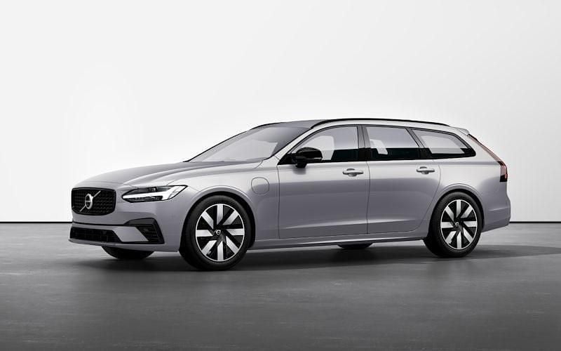 New 2025 Volvo V90 Plus Estate | £60,195 (A bit pricey) - Image 1/4