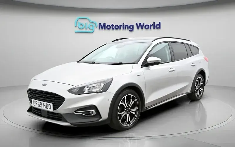 Używany Ford Focus Active X 120 KM (88 kW) 2019 Srebrny Kombi