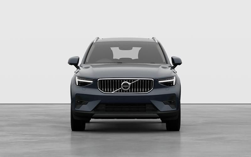New Volvo XC40 Ultra 197 HP (144 kW) 2025 Vapour grey SUV