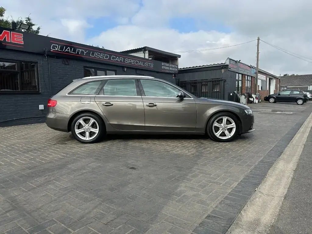 Used Audi A4 163 HP (119 kW) 2015 Grey Estate