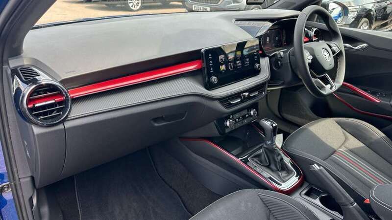 Image 2/4