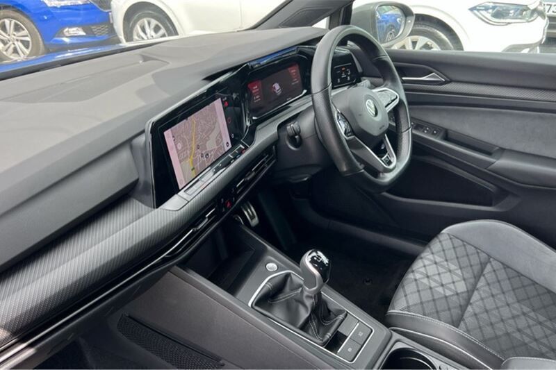 Image 2/4