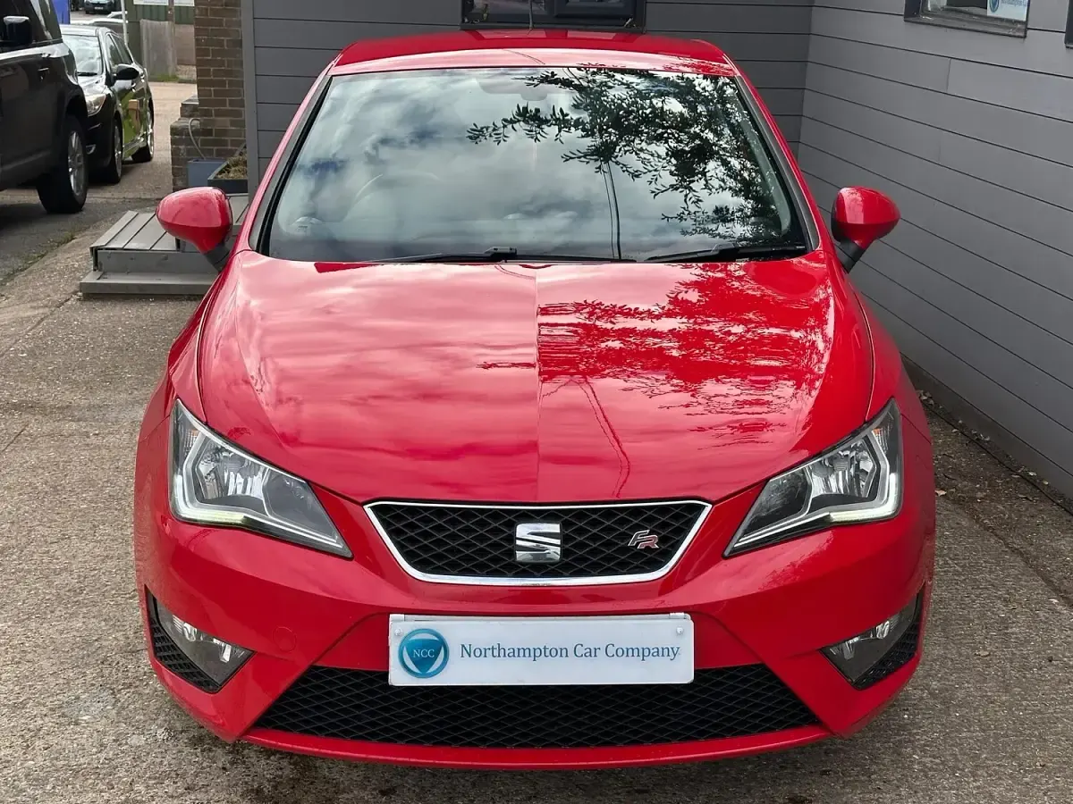 Used Seat Ibiza FR 90 HP (66 kW) 2016 Red Hatchback