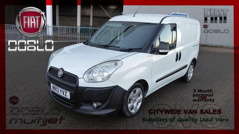 White Used 2013 Fiat Doblò MPV | £4,995 - Image 1/4