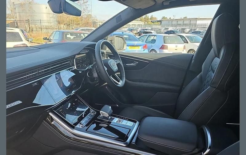 Used Audi Q8 Comfort 281 HP (206 kW) 2025 White SUV