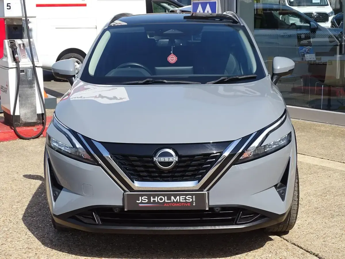 Used Nissan Qashqai N-Connecta 190 HP (139 kW) 2023 Grey SUV