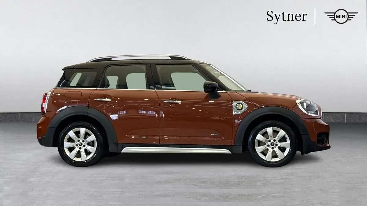 Used Mini Cooper S Countryman Classic 221 HP (162 kW) 2020 Brown SUV