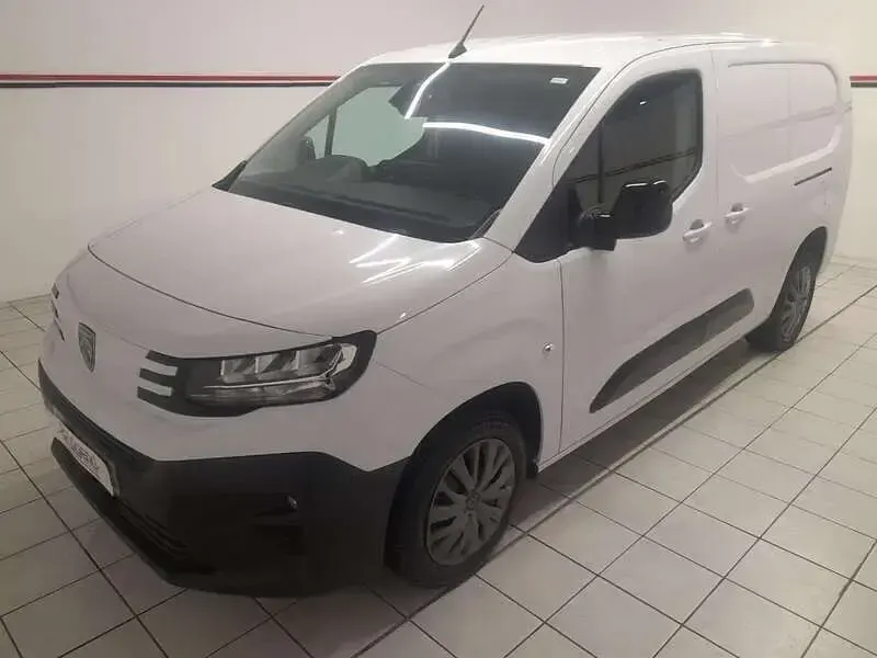 Used Peugeot Partner S 131 HP (96 kW) 2024 White MPV