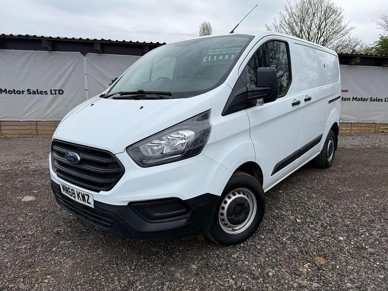 Used Ford Transit Custom 105 HP (77 kW) 2018 White Van