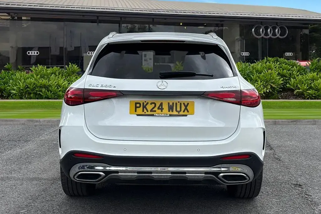 Used Mercedes GLC300e AMG line 2024 White SUV