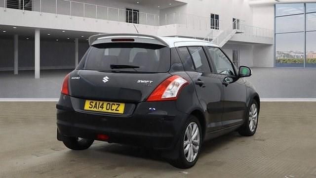 Usado Suzuki Swift SZ-L 94 HP (69 kW) 2014 Branco Citadino