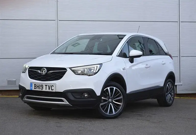 Used Vauxhall Crossland X Elite 130 HP (95 kW) 2019 White SUV