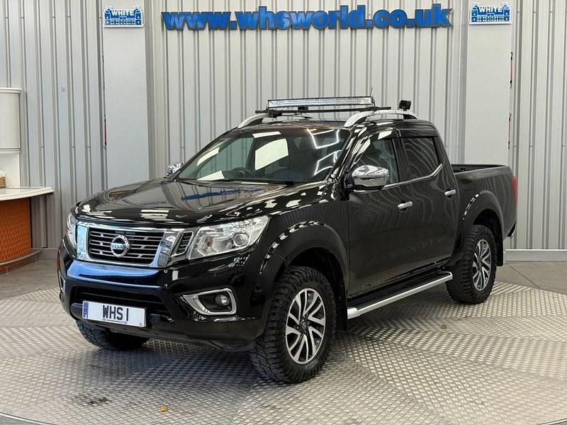 Used Nissan Navara Tekna 190 HP (139 kW) 2018 Black Pickup