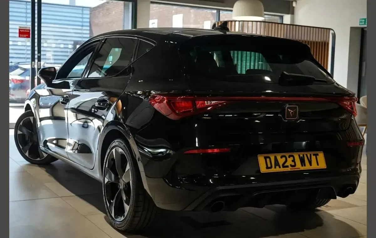 Used Cupra Leon VZ1 241 HP (177 kW) 2023 Black Hatchback