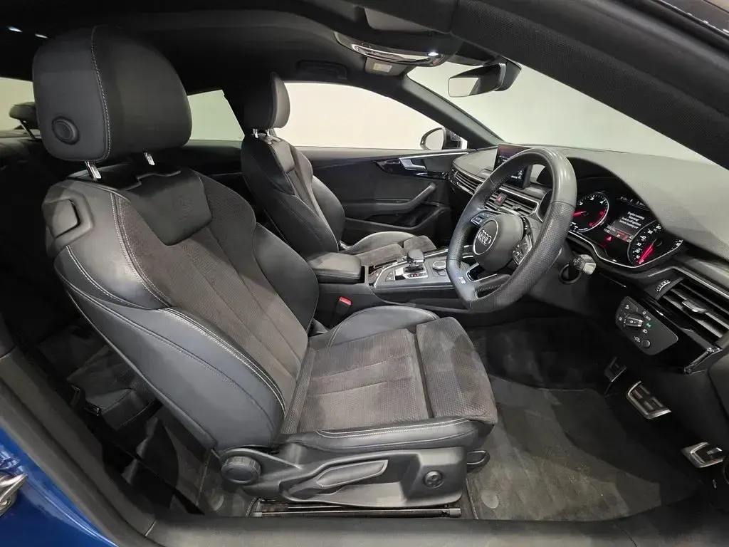 Used Audi A5 Black Edition 190 HP (139 kW) 2019 Blue Coupe