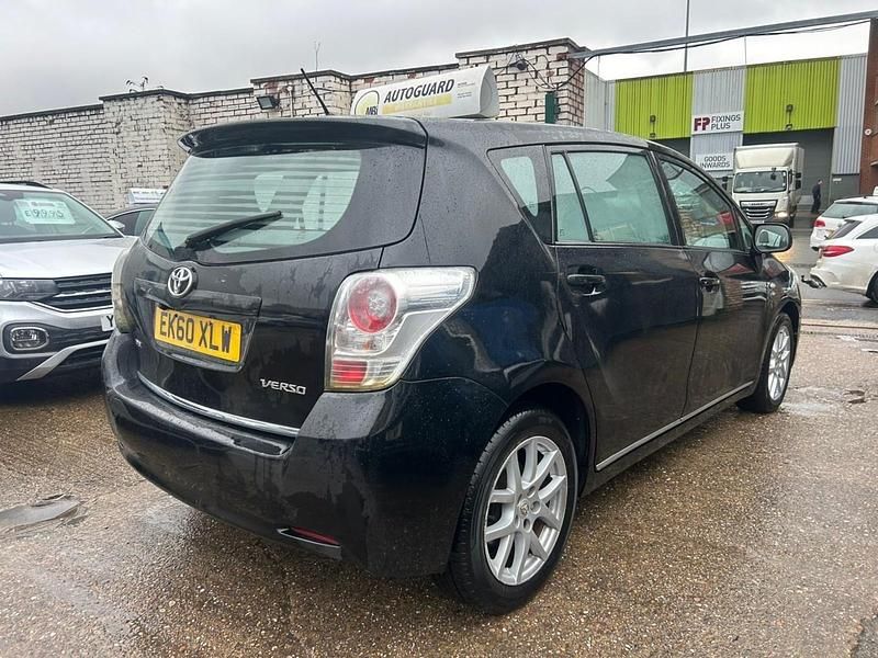 Used Toyota Verso 2010 Black MPV