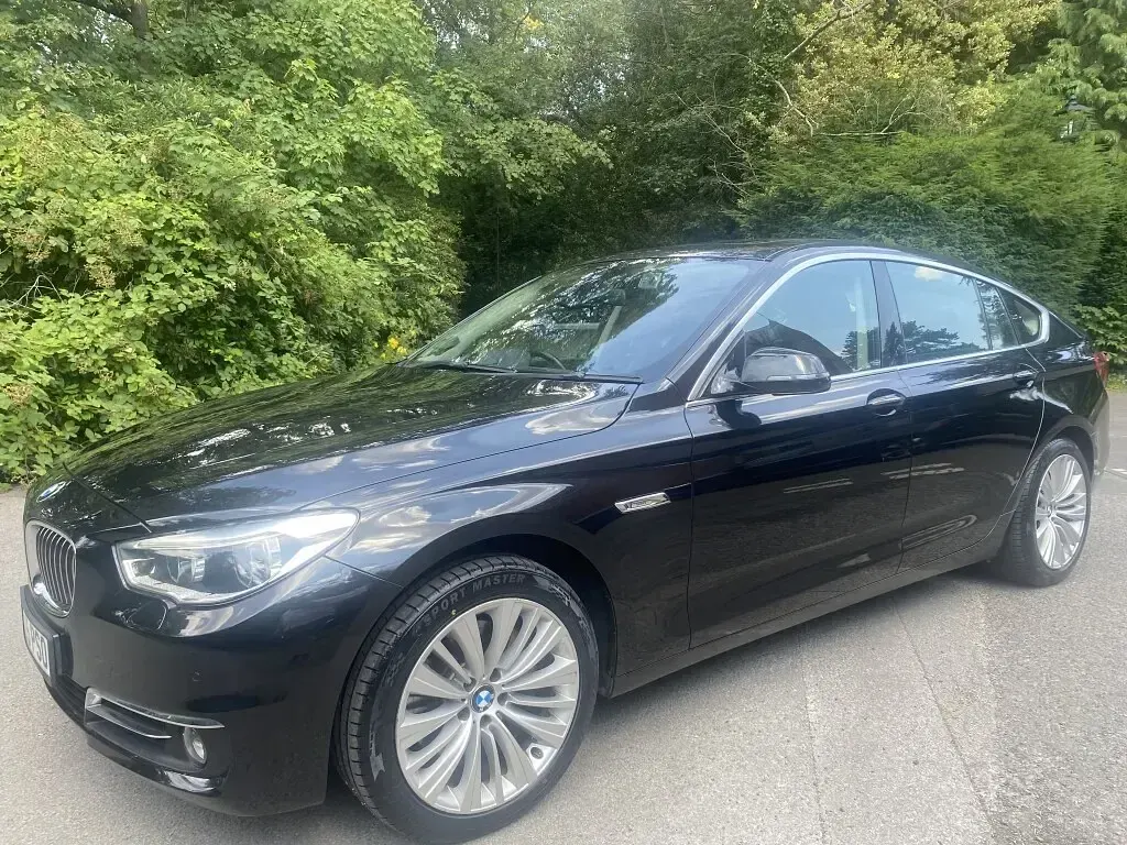 Used BMW 528 Luxury Line 245 HP (180 kW) 2015 Black Hatchback