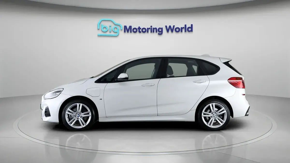 Used BMW 225 Active Tourer M Sport 87 HP (63 kW) 2020 White MPV