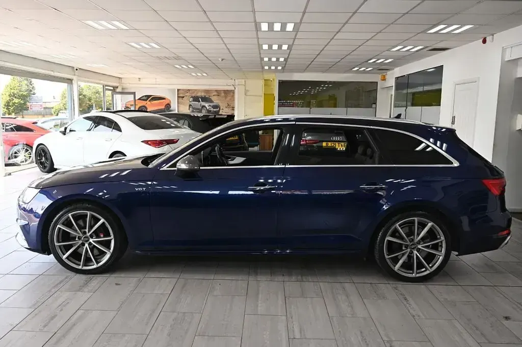 Used Audi S4 Business 354 HP (260 kW) 2017 Blue Estate