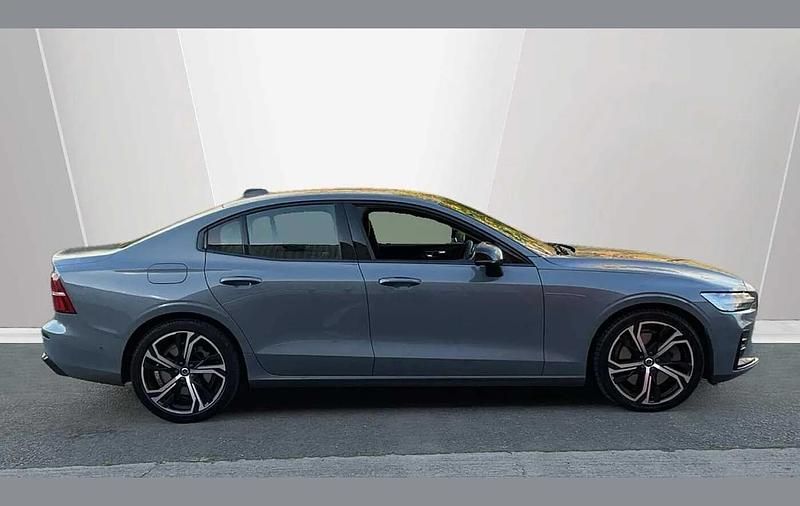Used Volvo S60 Plus 247 HP (181 kW) 2023 Grey Sedan